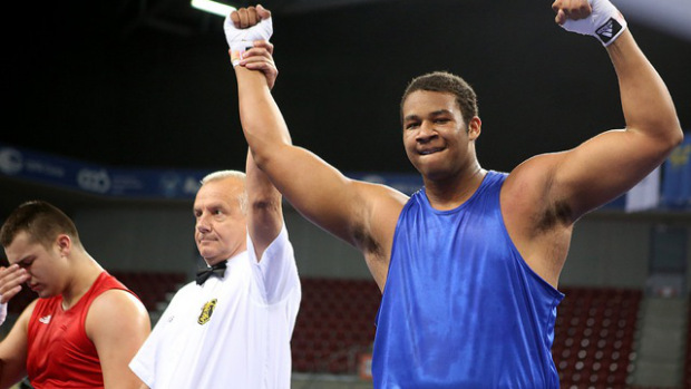 Learn About the 19-Year-Old Heavyweight Jay Z Signed to Roc Nation ...